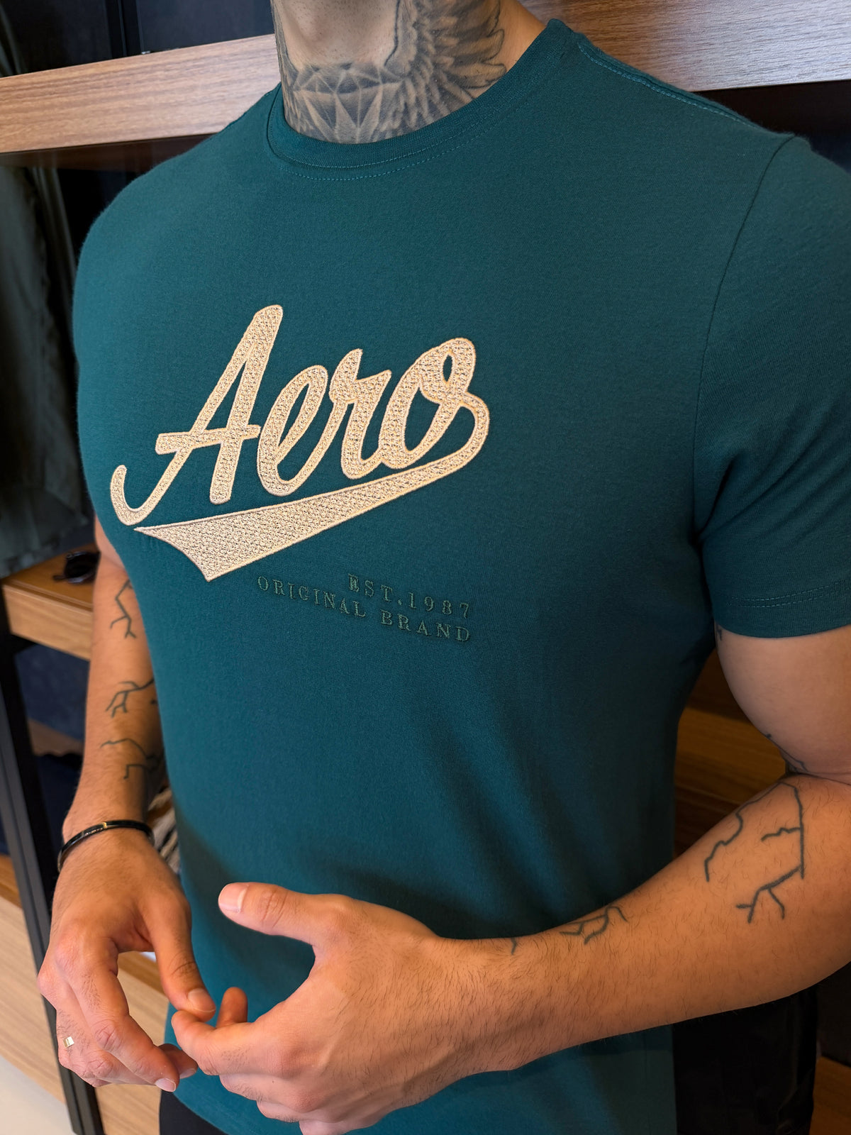 Camiseta Aeropostale Escrita Bordada - Verde Ref: 0115