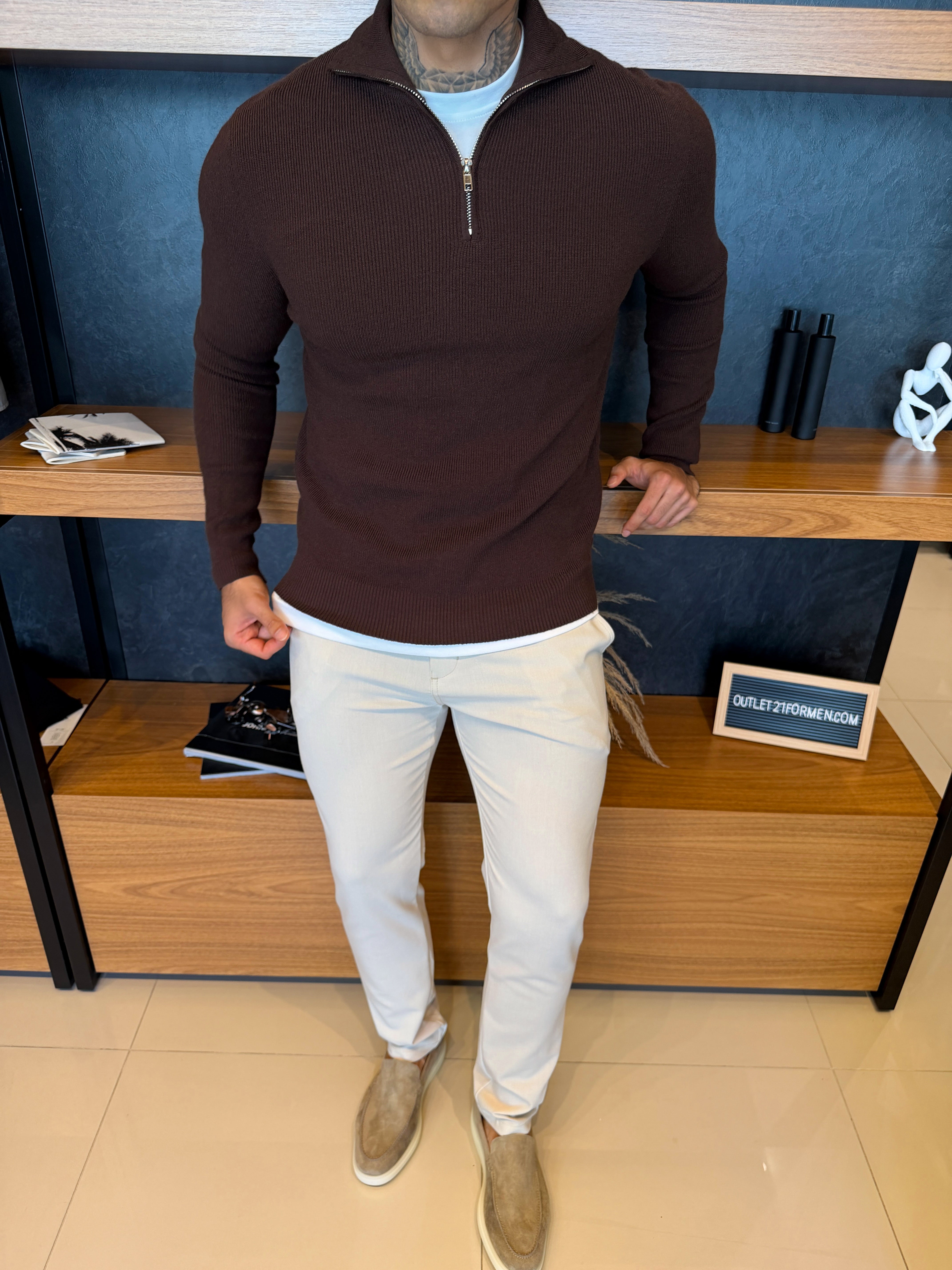 Suéter Roma Quarter-Zip Clássico - Marrom Café