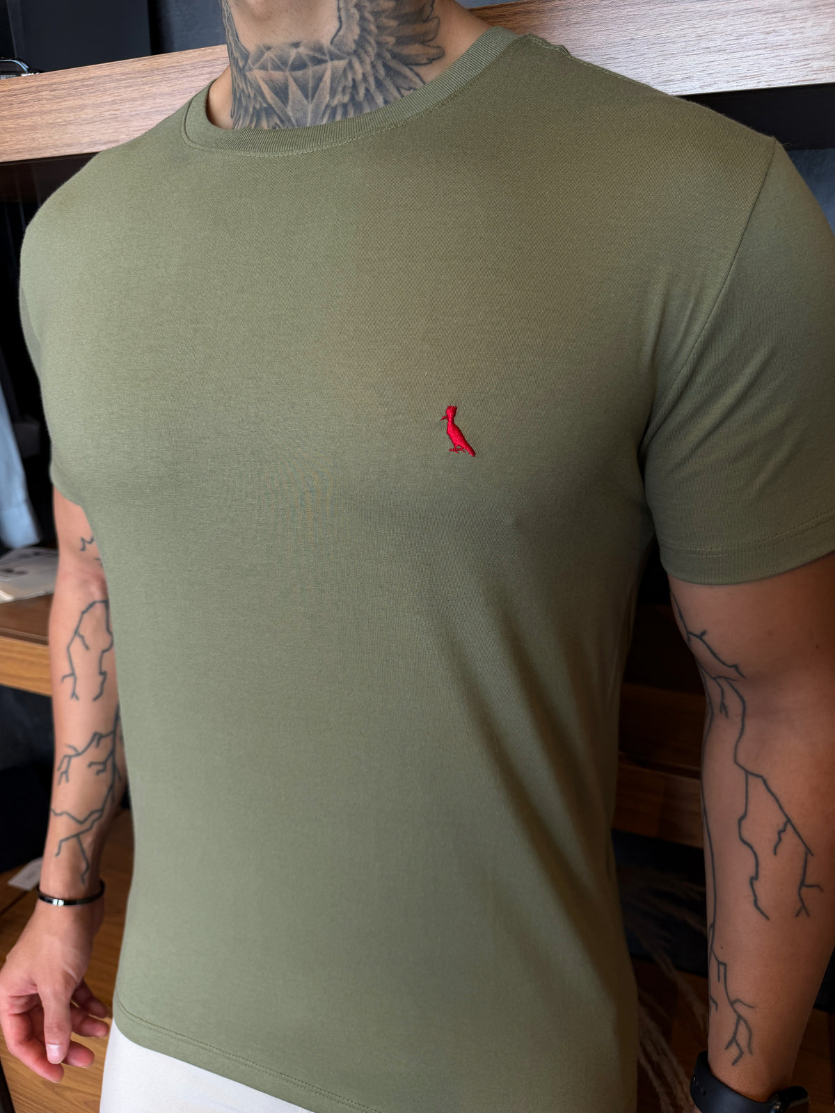 Camiseta Reserva Logo Peito Vermelho - Militar