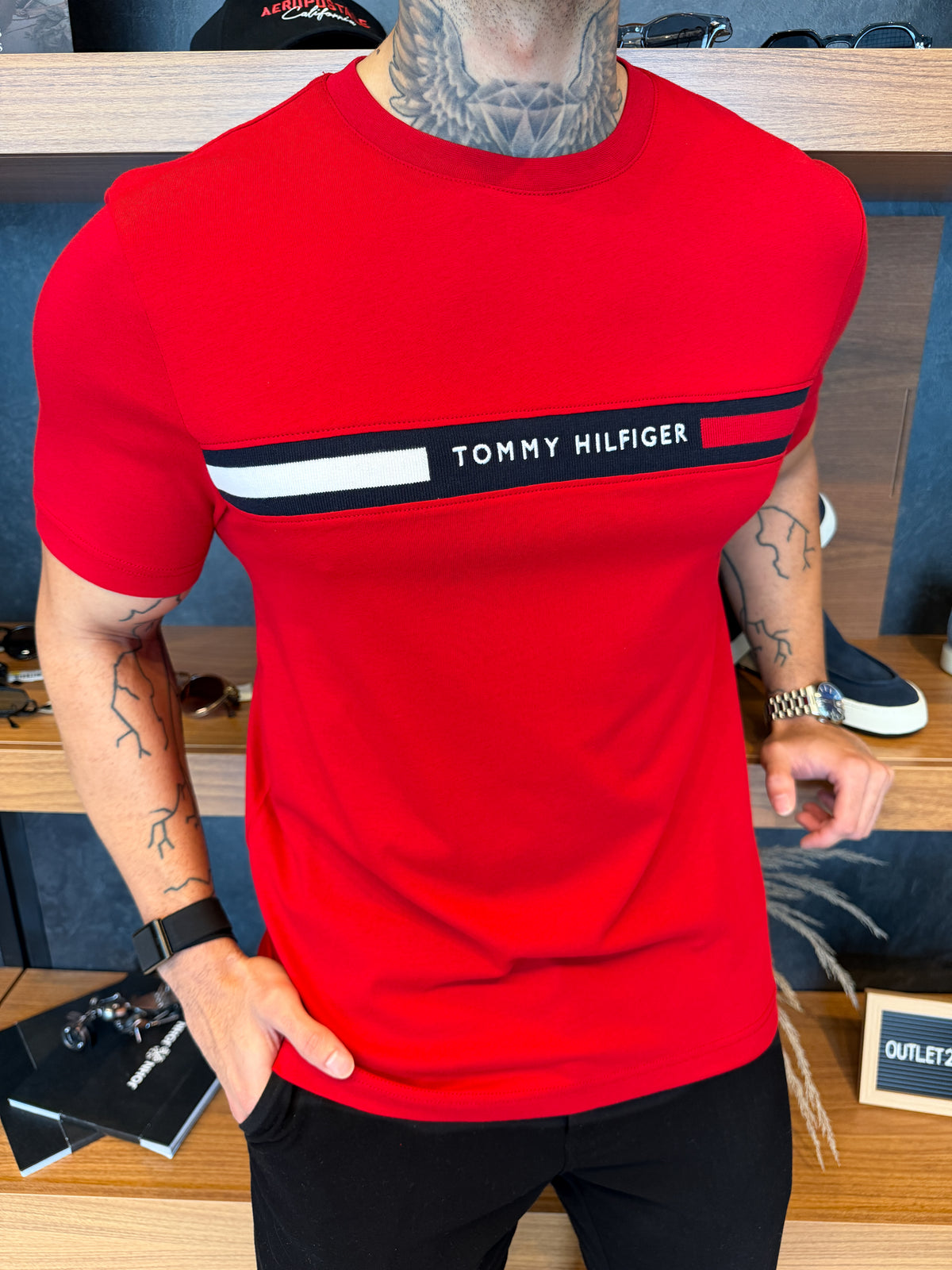 Camiseta Tommy Hilfiger Faixa Colors Regular Fit - Vermelha