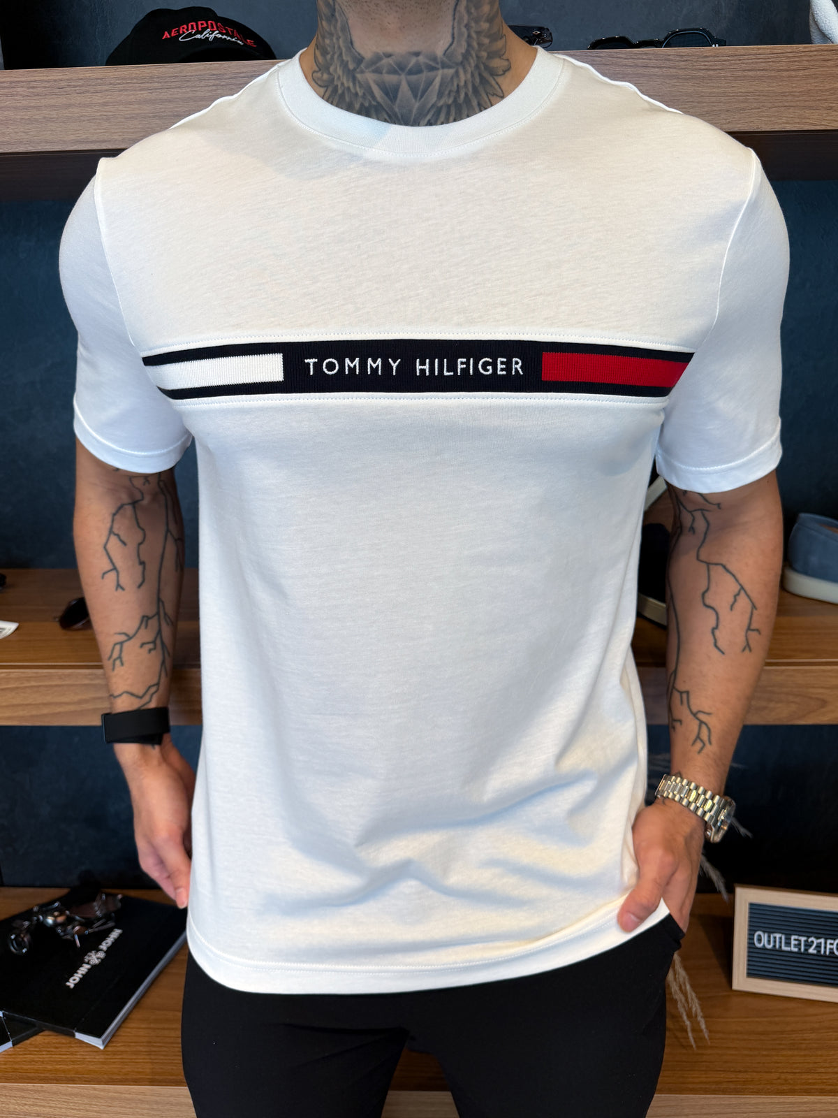 Camiseta Tommy Hilfiger Faixa Colors Regular Fit - Branca