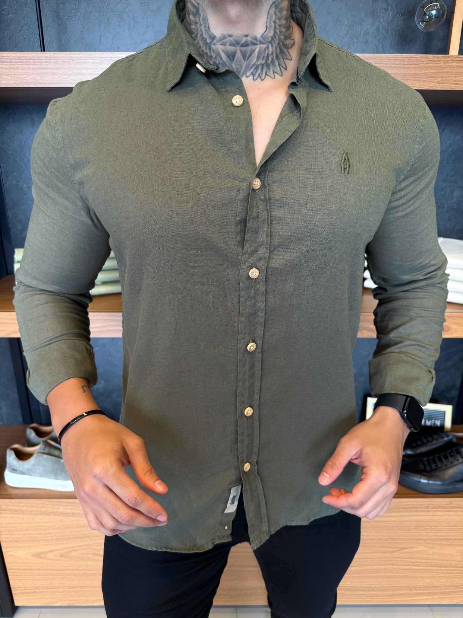 Camisa Linho Ank Logo Monocromático - Musgo