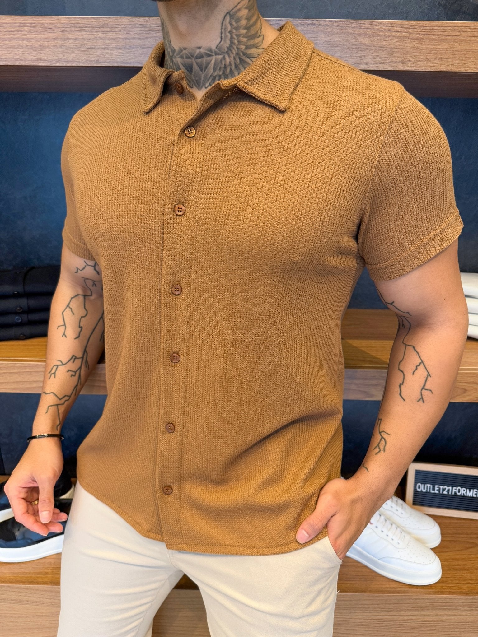 Camisa Moscou Manga Curta - Caramelo