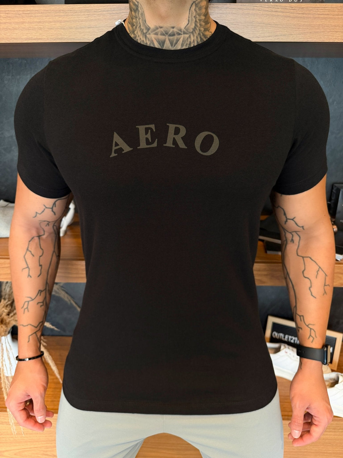 Camiseta Aeropostale Escrita Central Preta - Preta