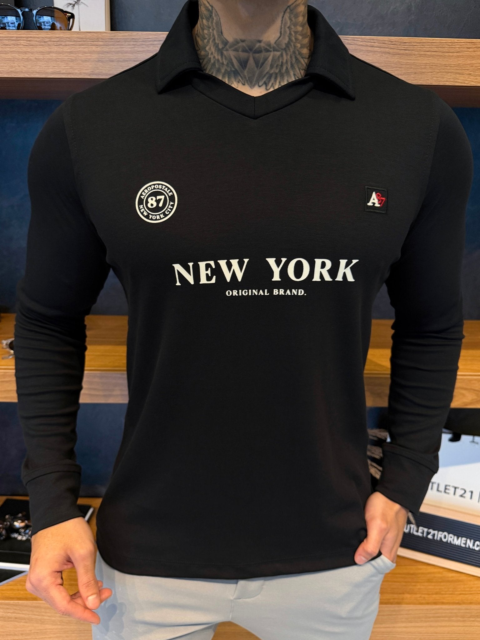 Camiseta Manga Longa Aeropostale A87 - Preta