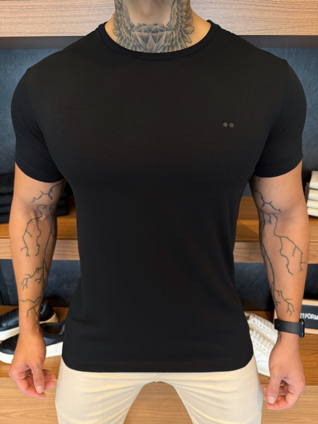 Camiseta Algodão Pima Logo Peito - Preta