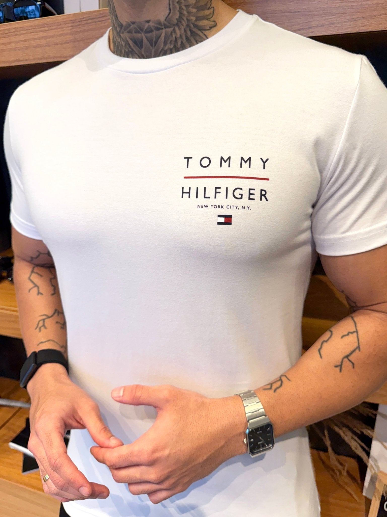 Camiseta Tommy Hilfiger Love Left - Branca