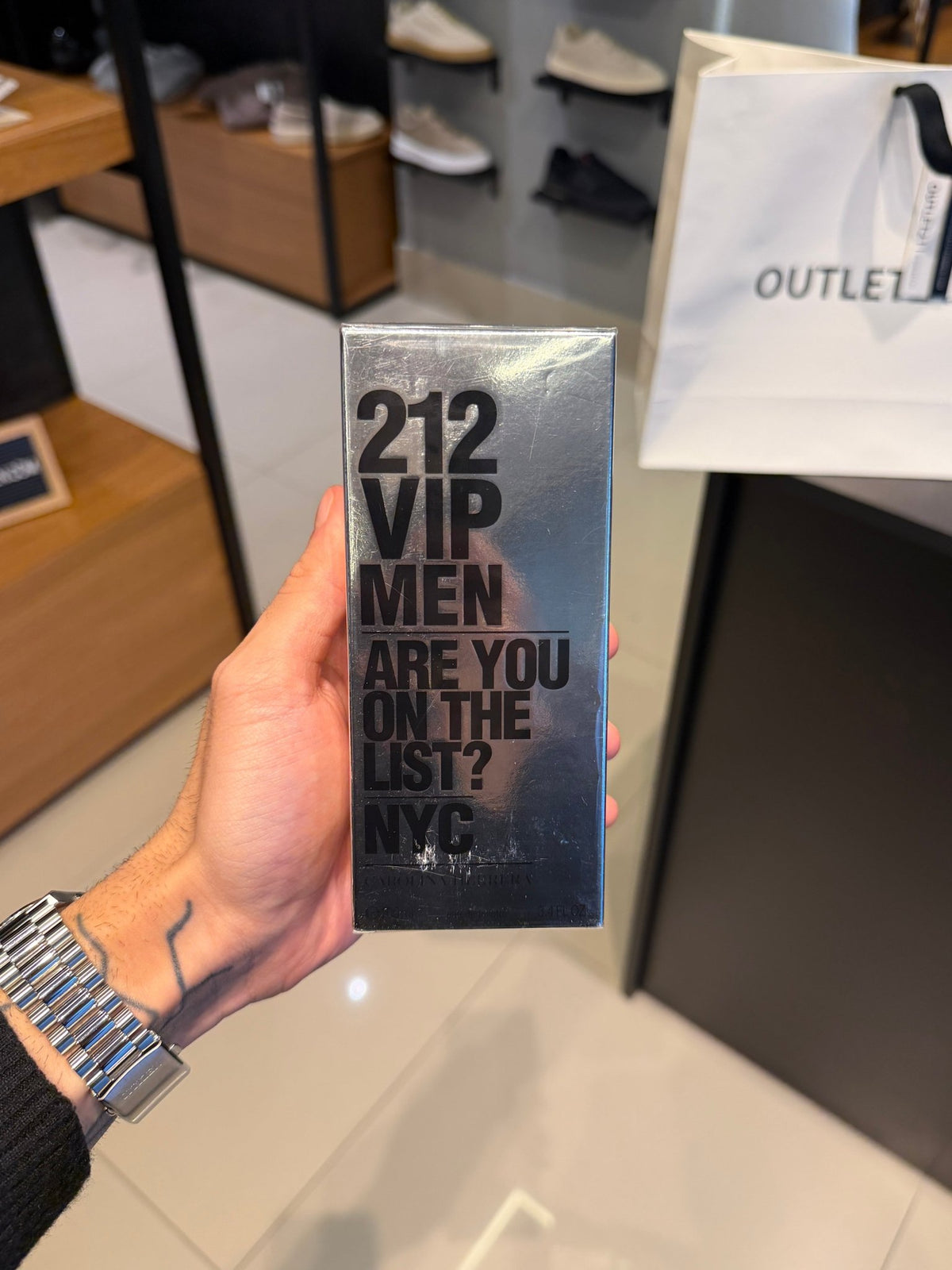 Perfume 212 Vip Men Eau de Toilette Masculino 100ml