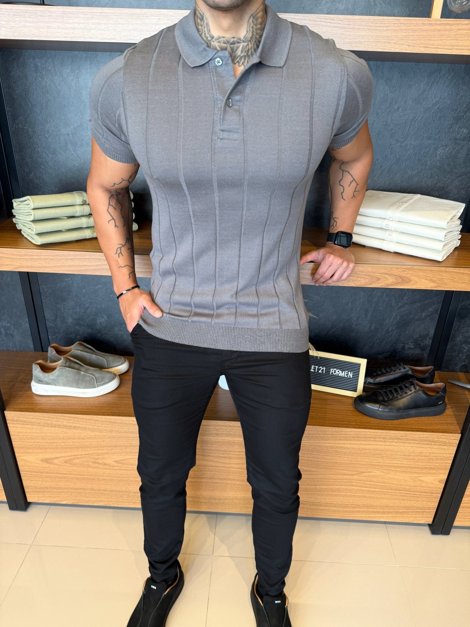 Polo Rivier Tricot Chumbo Listras Minimalista