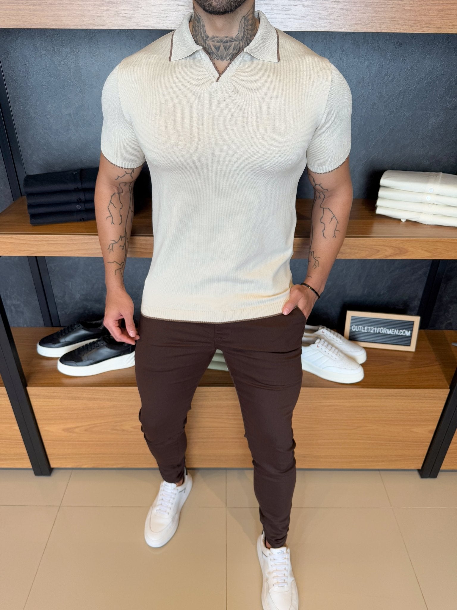 Polo Siena Tricot Detalhe na Gola e Manga - Bege