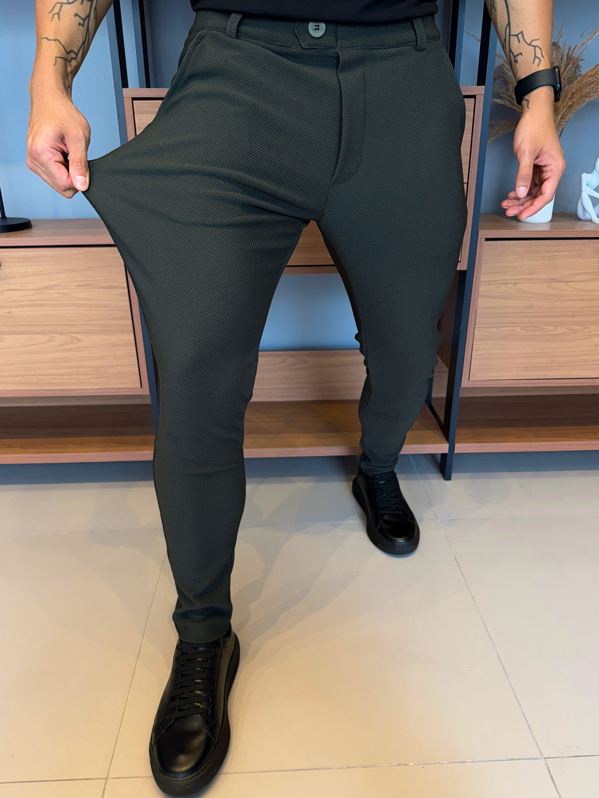 Calça Alfaiataria Granitto Tecido Texturizado - Verde Militar