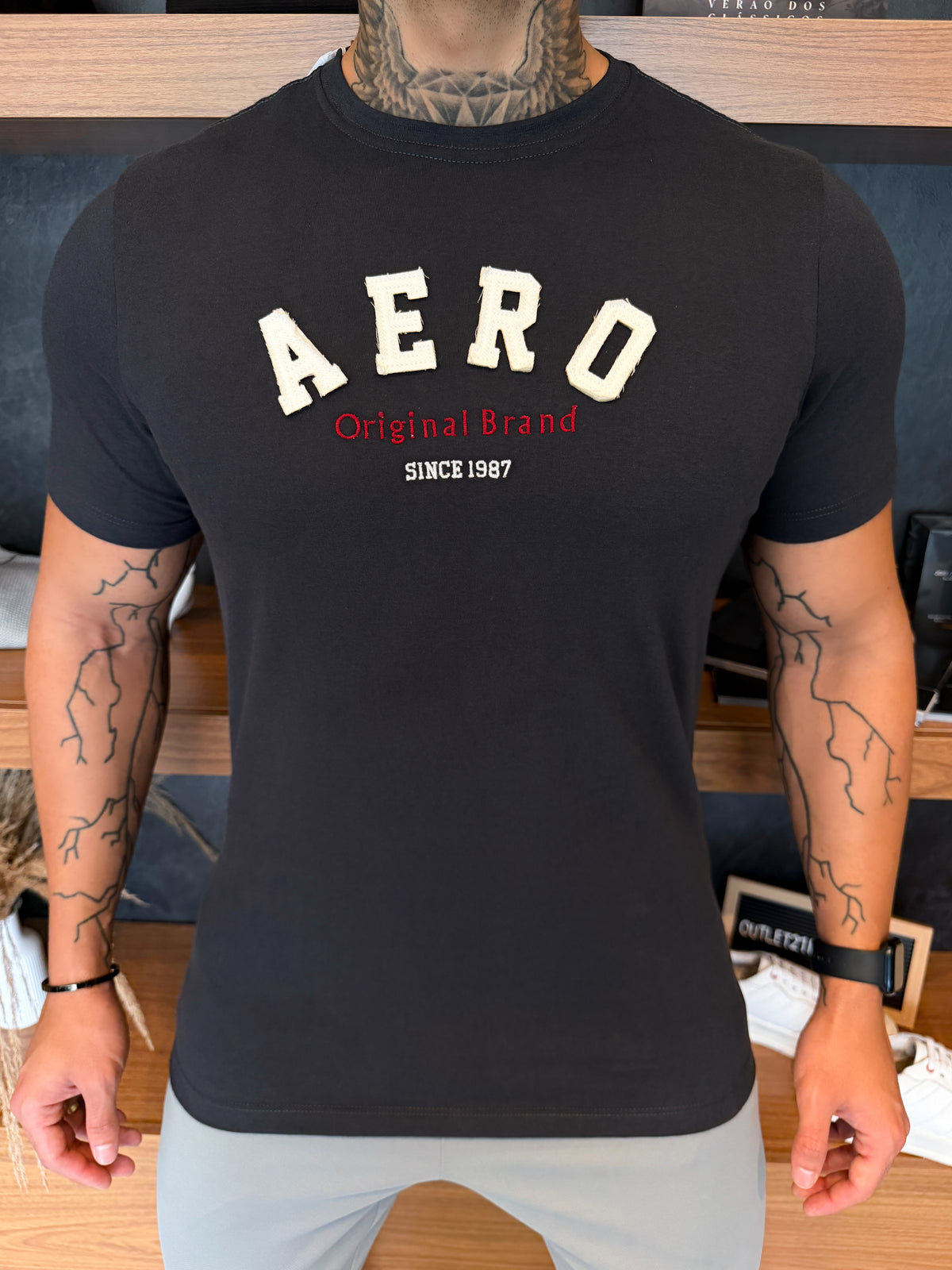 Camiseta Aeropostale Est 87 Escrita Bordada - Chumbo