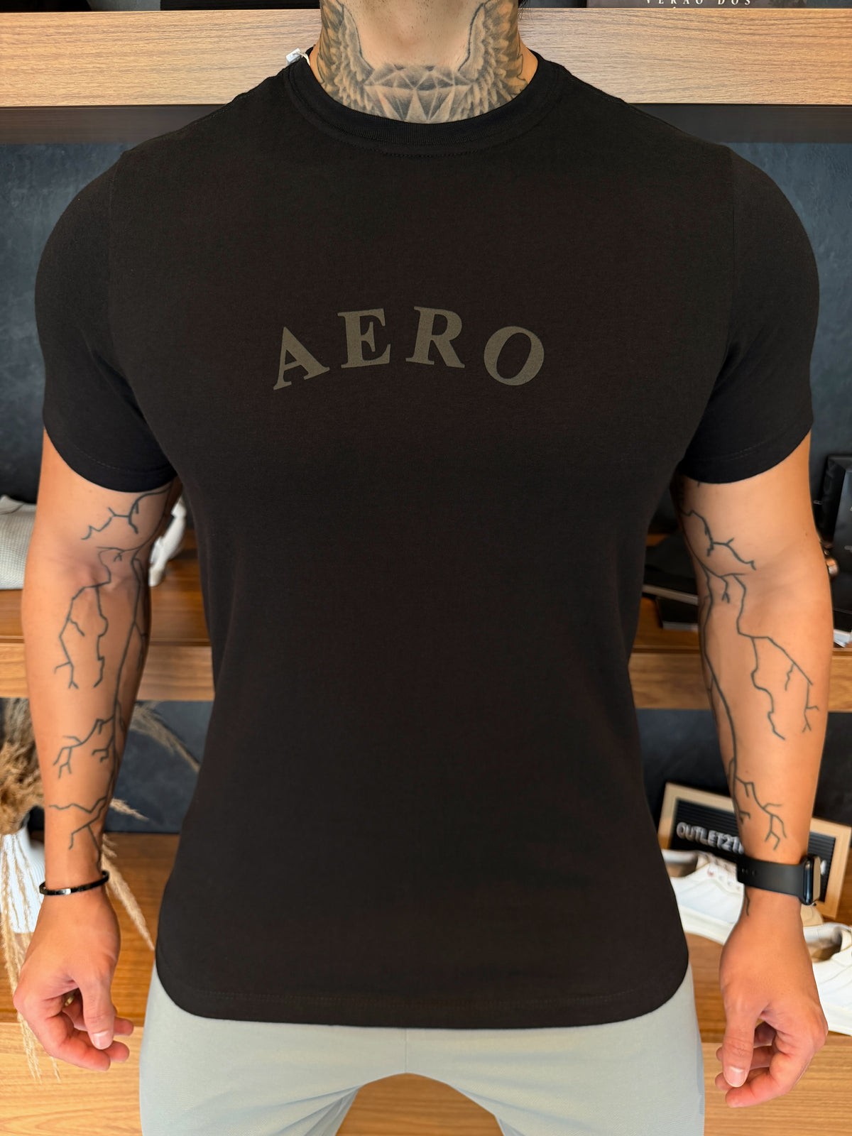 Camiseta Aeropostale Escrita Central Preta - Preta