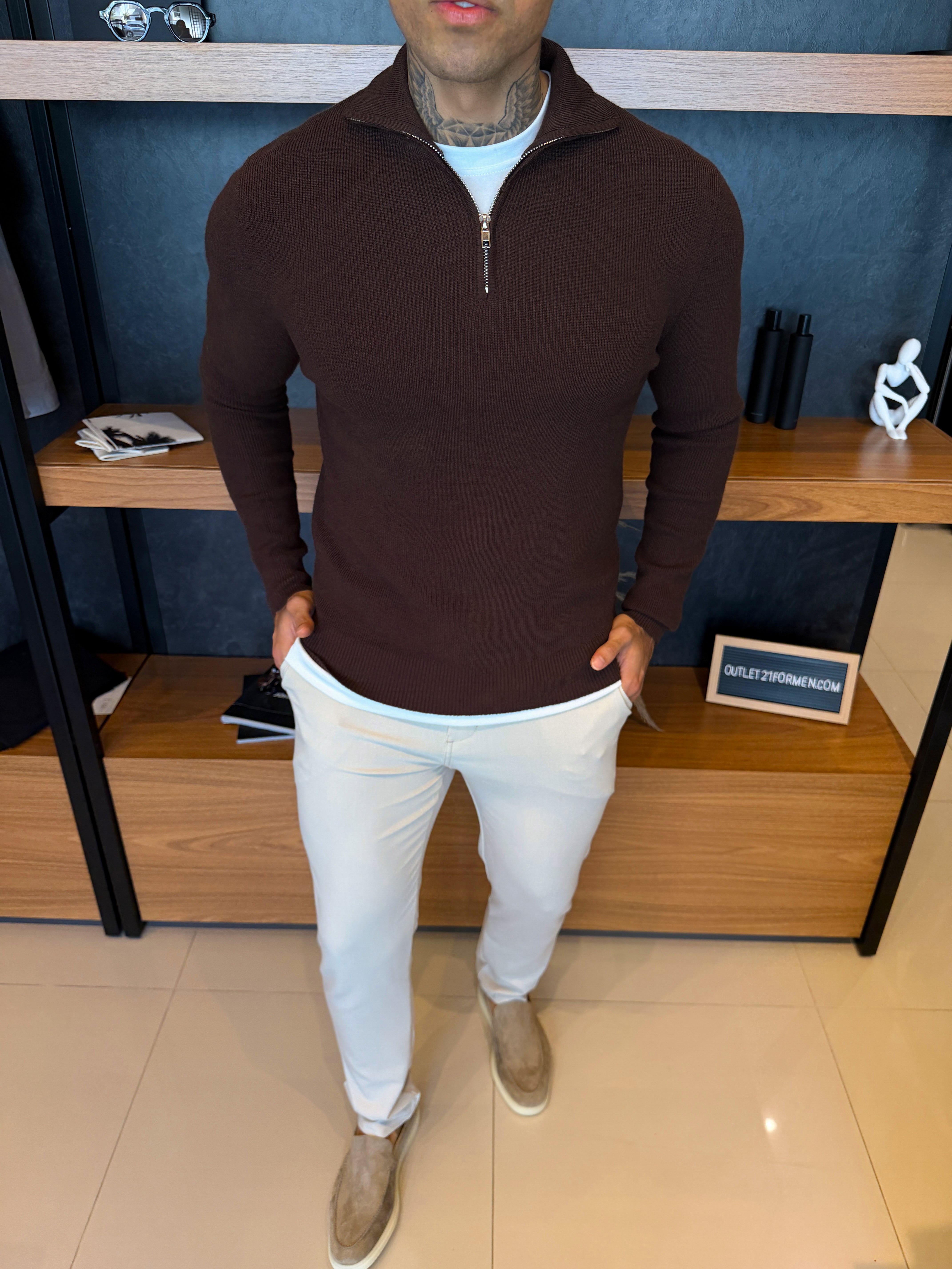 Suéter Roma Quarter-Zip Clássico - Marrom Café