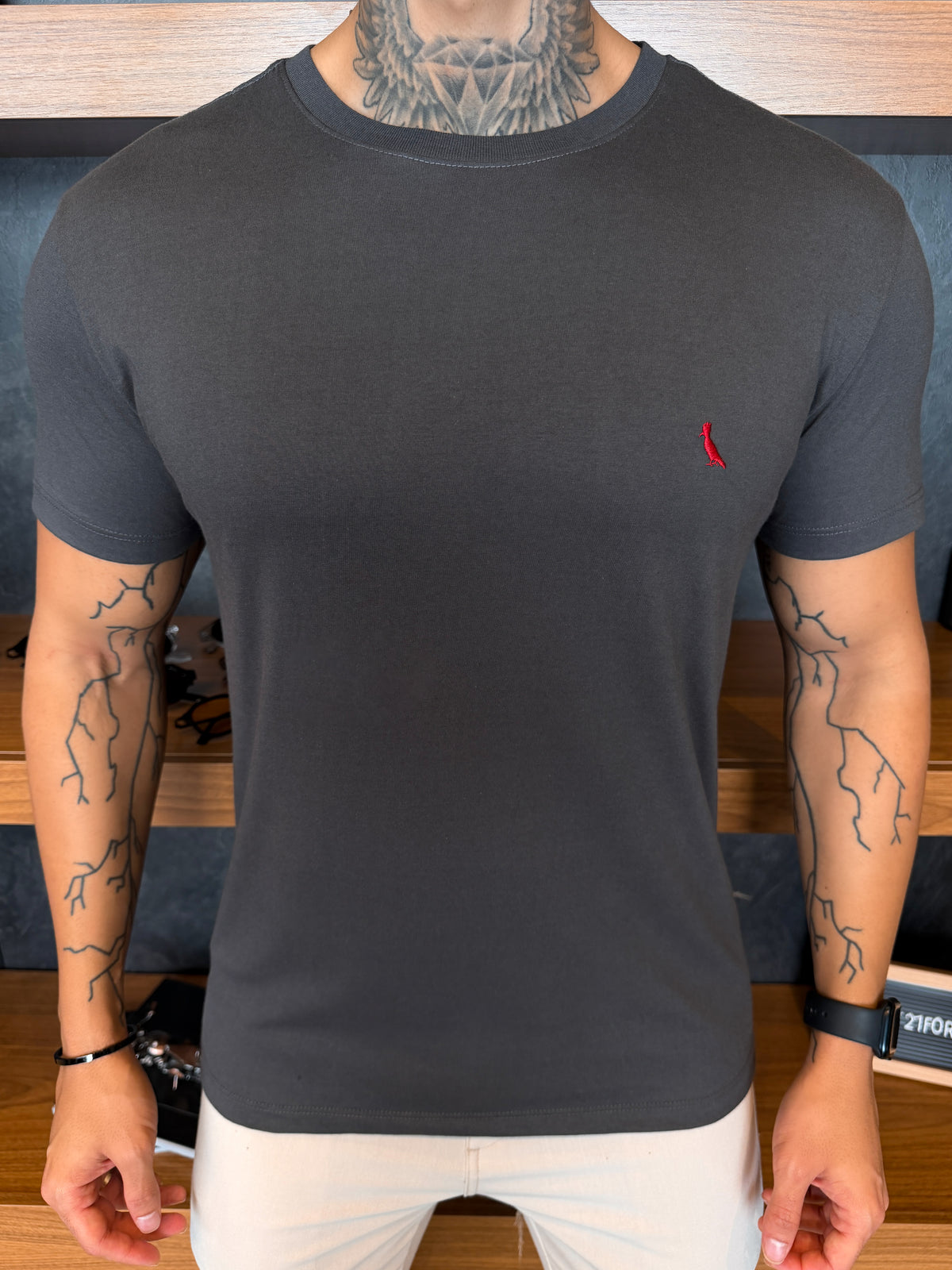 Camiseta Reserva Logo Peito Vermelho - Cinza