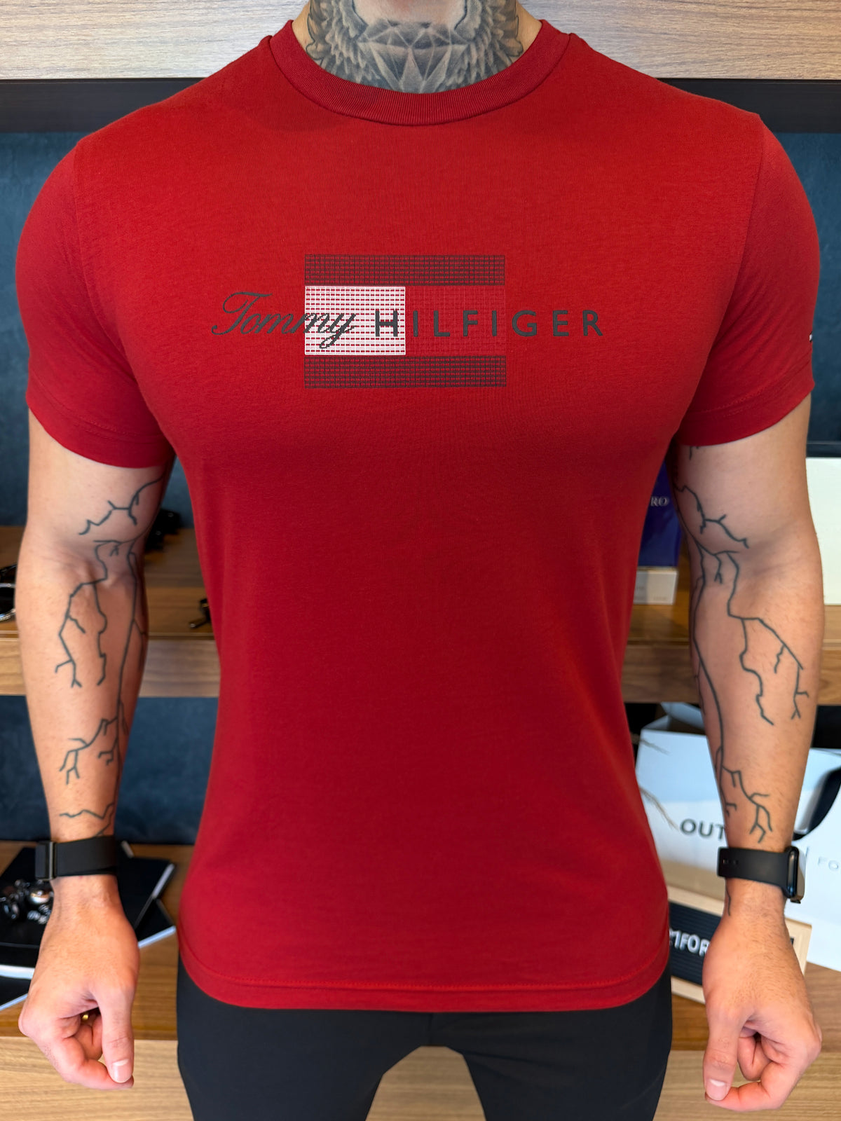 Camiseta Tommy Hilfiger Graphic - Vermelha