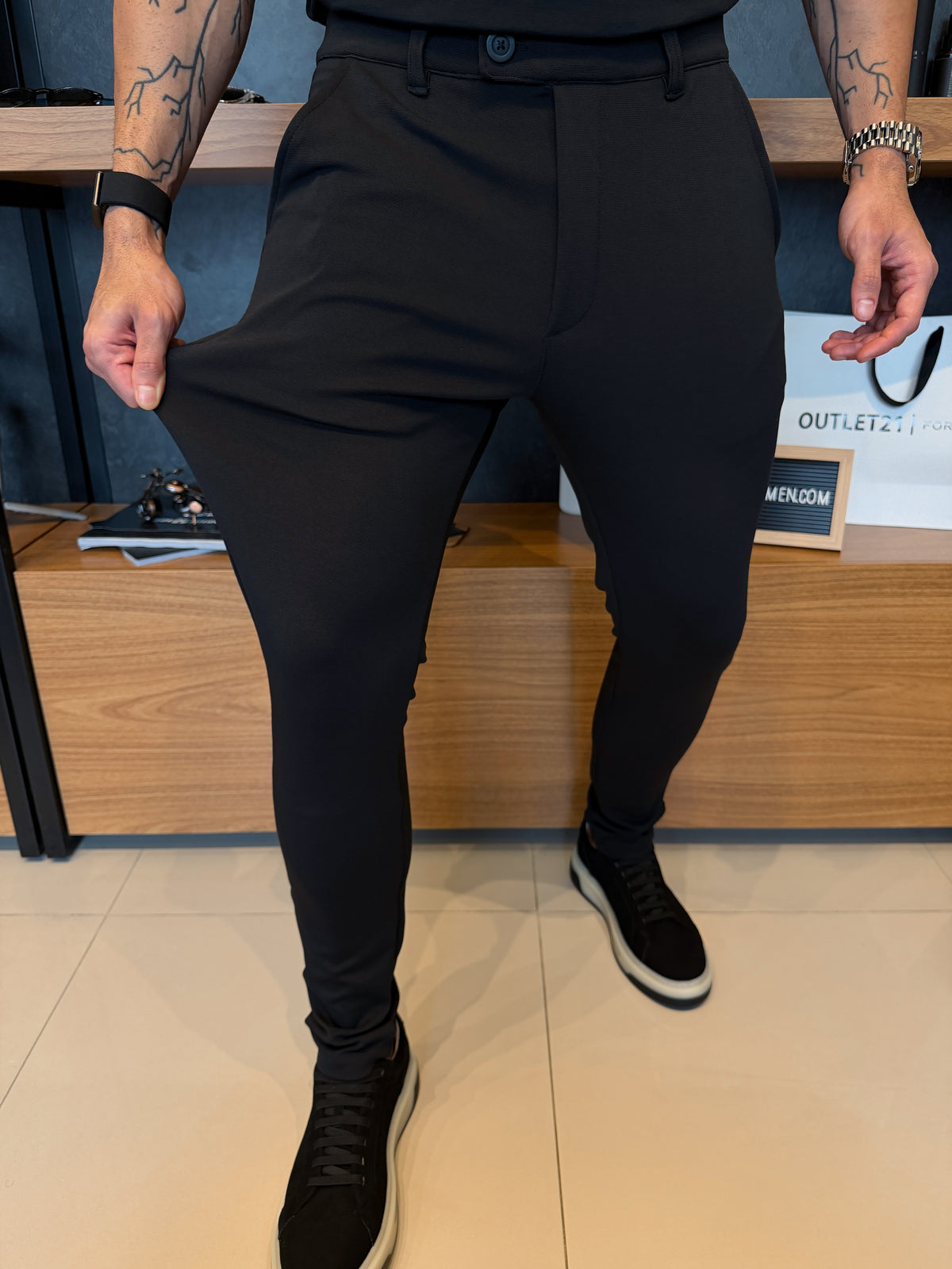 Calça Alfaiataria Viena - Preta