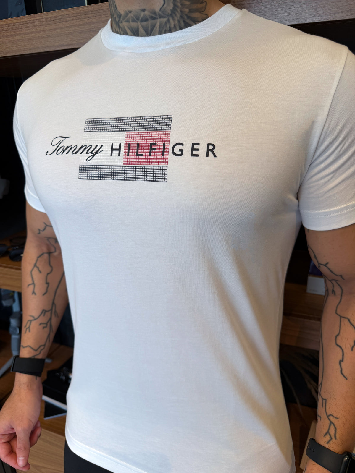 Camiseta Tommy Hilfiger Graphic - Branca