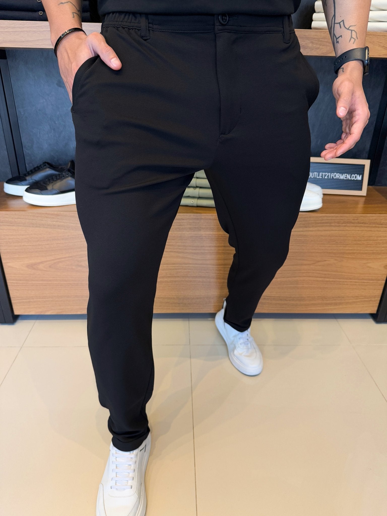 Calça Alfaiataria Mônaco Barra Italiana - Preta