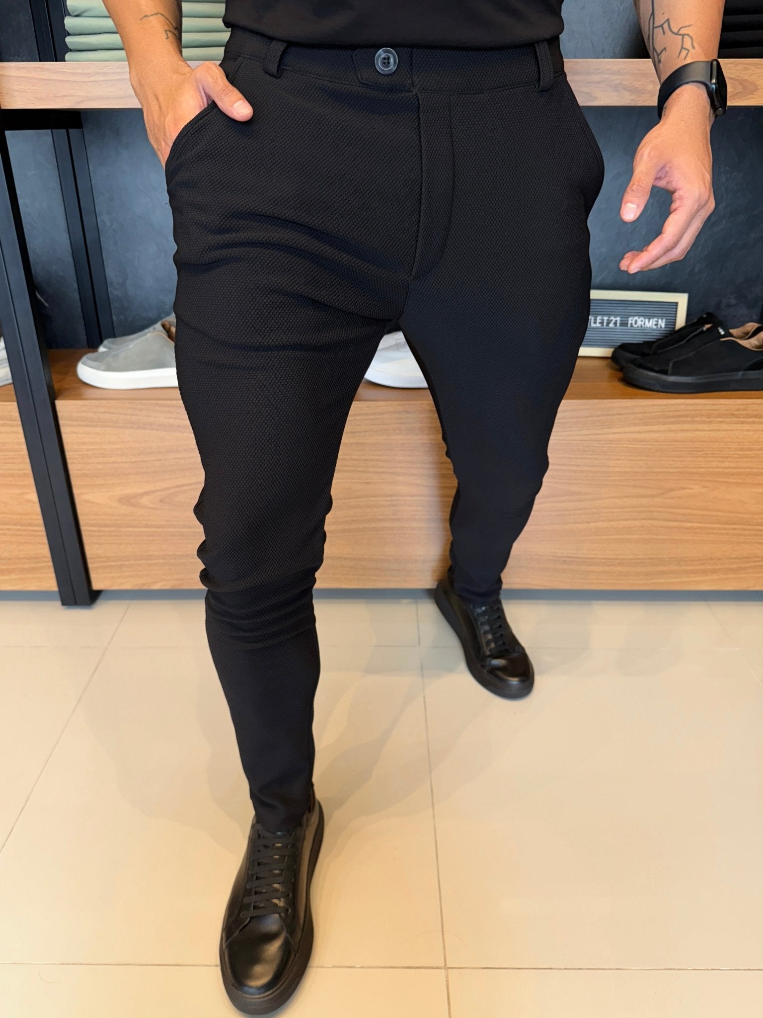 Calça Granitto Preta Modelo Texturizado Sem Zíper