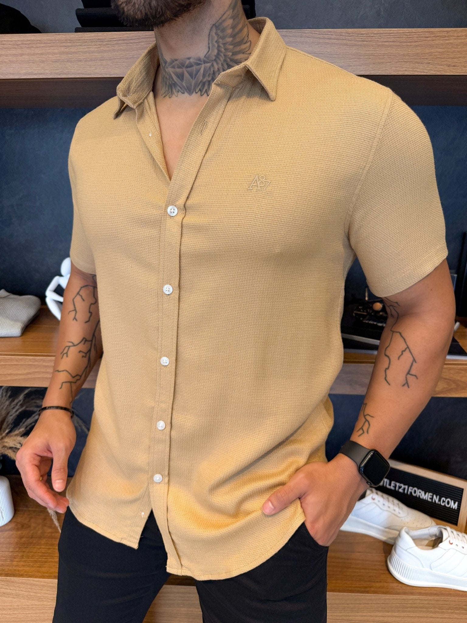 Camisa Aeropostale Manga Curta - Gold