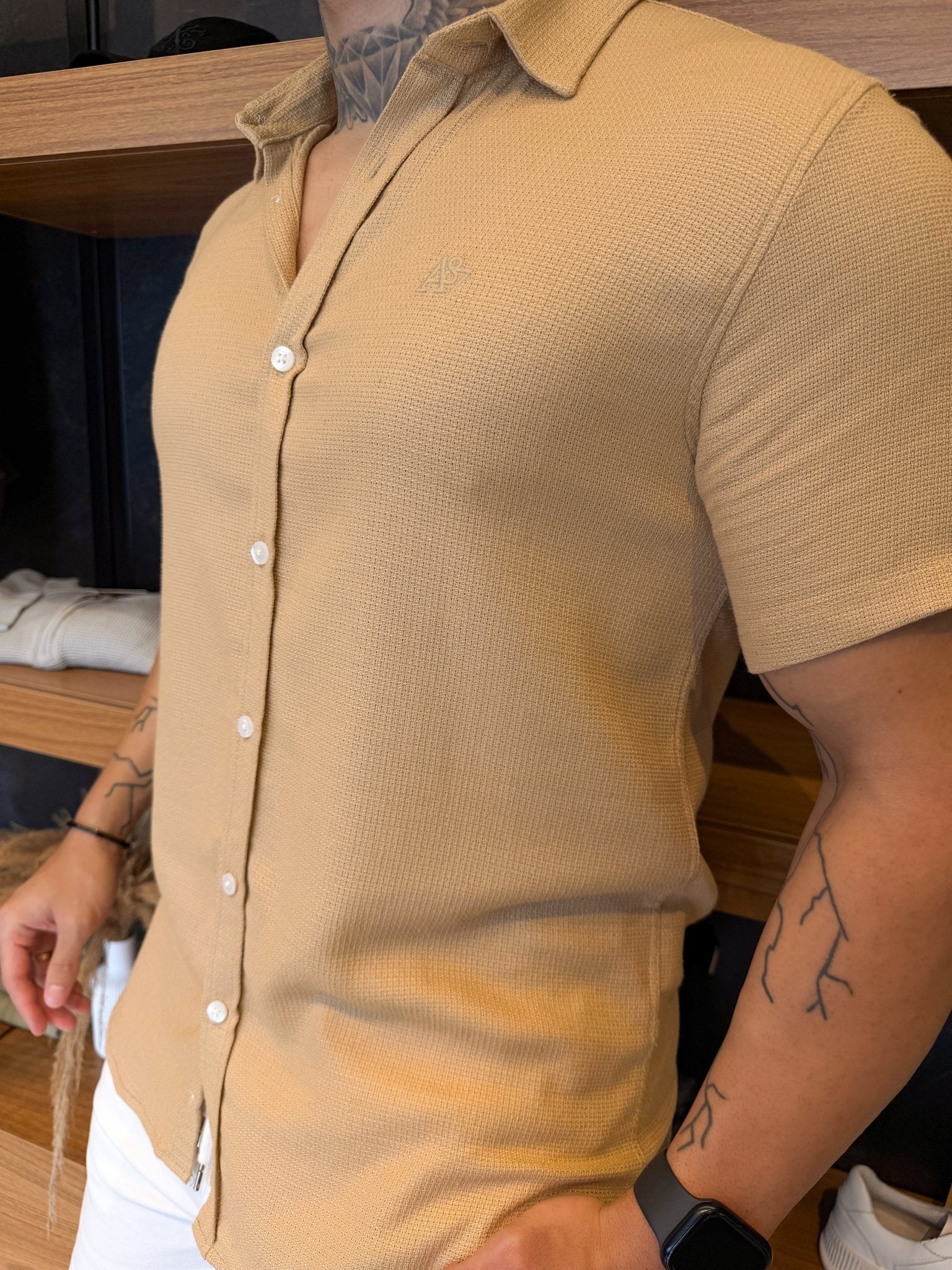 Camisa Aeropostale Manga Curta - Gold