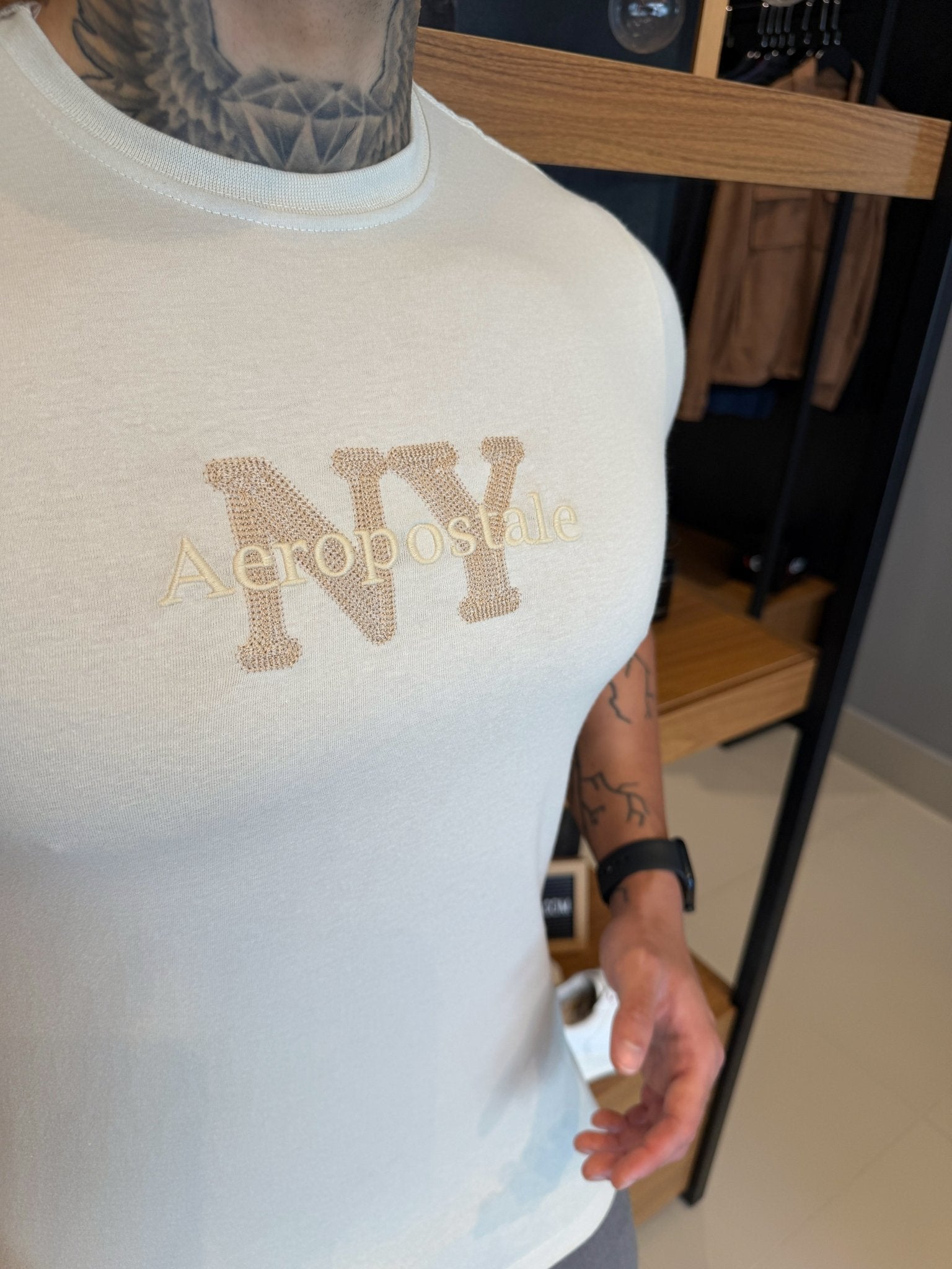 Camiseta Aeropostale NY Bordada - Creme