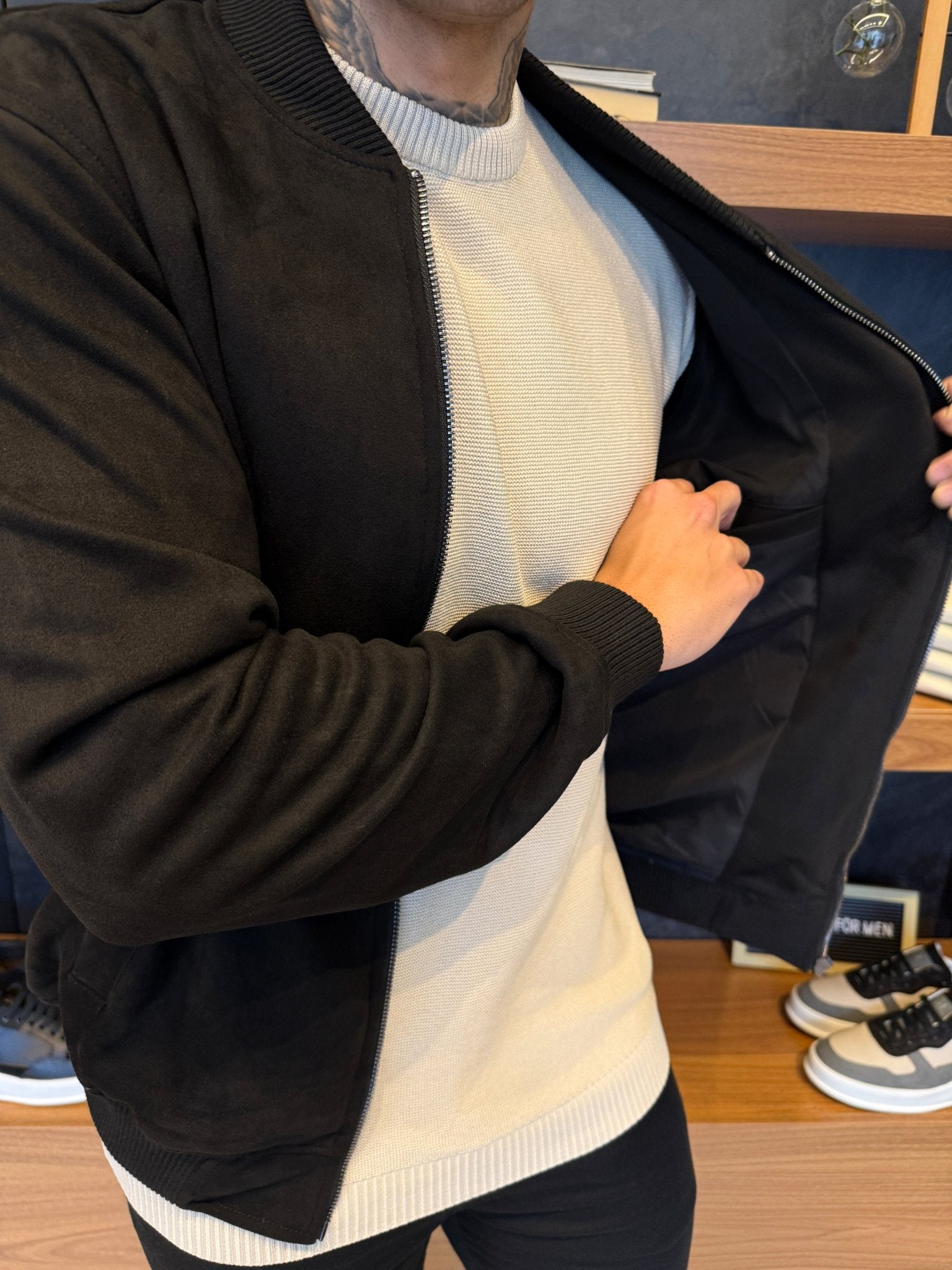 Jaqueta Taylor Bomber Suede Preta