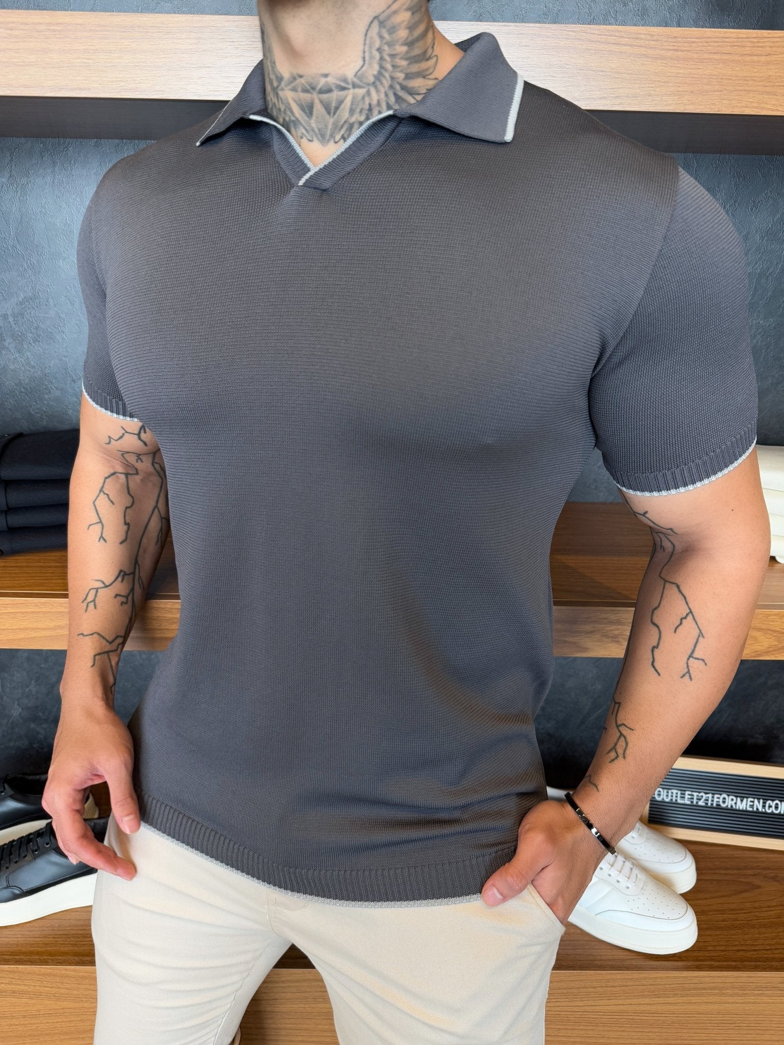 Polo Siena Tricot Detalhe na Gola e Manga - Cinza